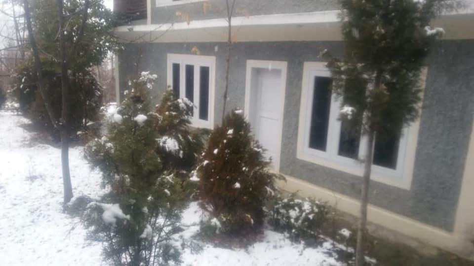 Embassy Villa Suites Karimabad  Buitenkant foto